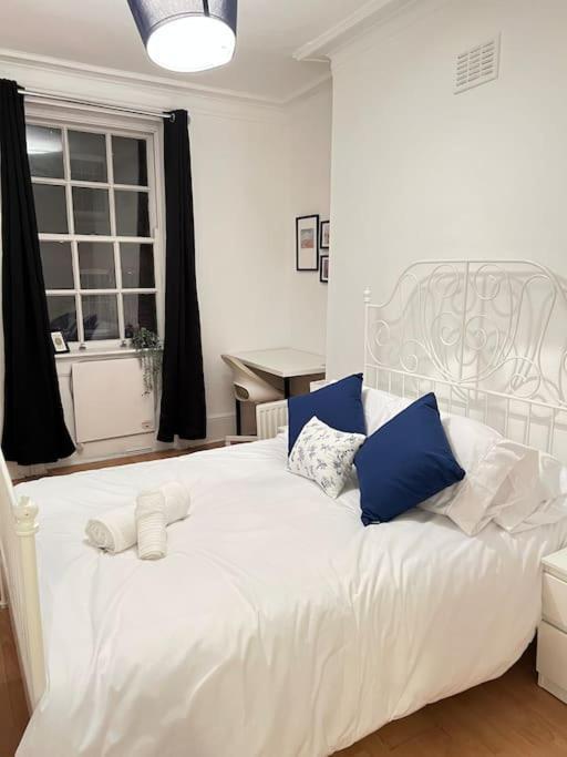 Lovely 2 Bed Flat In Soho! 伦敦 外观 照片