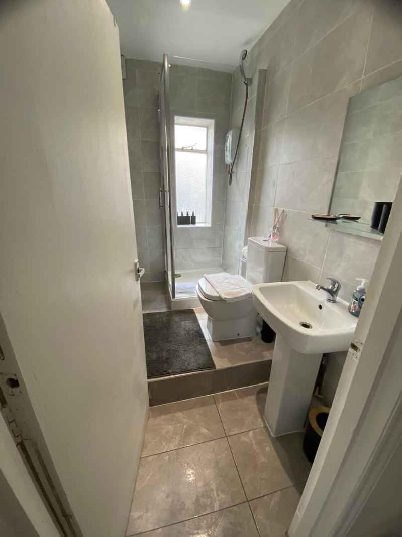 Lovely 2 Bed Flat In Soho! 伦敦 外观 照片