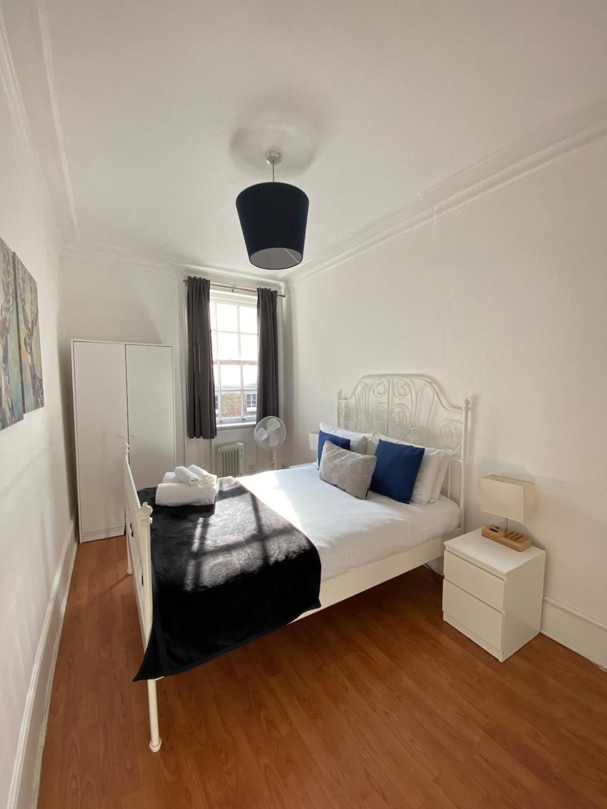 Lovely 2 Bed Flat In Soho! 伦敦 外观 照片
